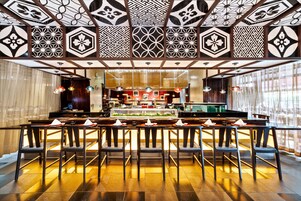 Desayuno buffet diario (USD 34.10 por persona)