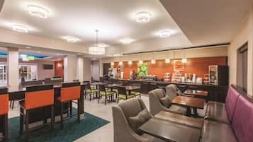 Free daily continental breakfast