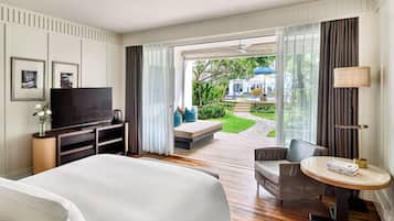 Suíte, 1 cama King (Private Garden) | Roupas de cama premium, edredons de pluma, camas com colchões pillow-top