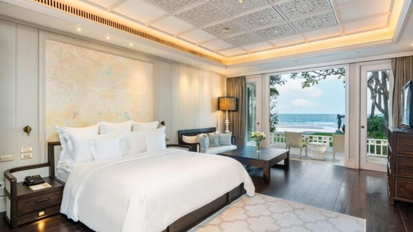 Premium bedding, down duvets, pillow-top beds, minibar - Intercontinental Hua Hin Resort by IHG (Hua Hin)