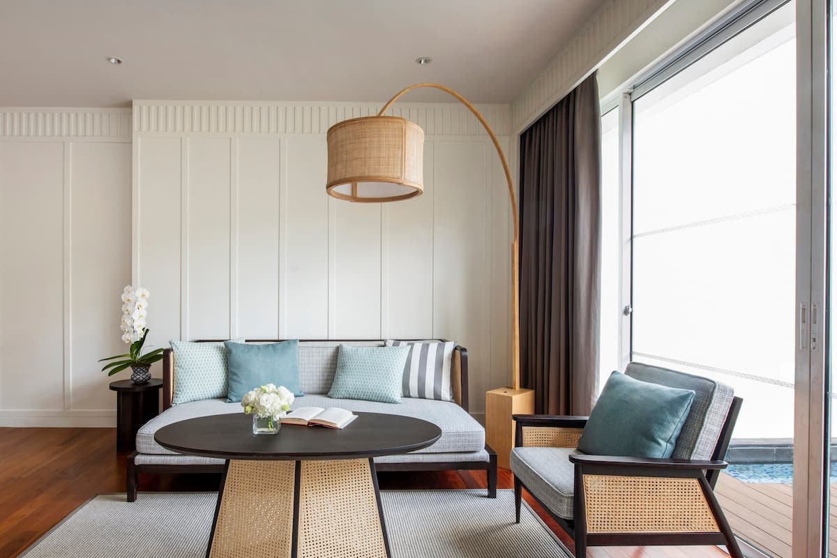 Premium bedding, down duvets, pillow-top beds, minibar