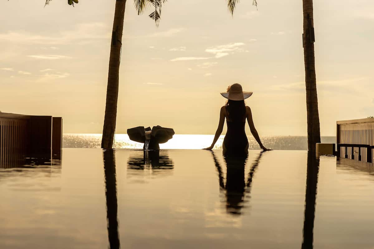 Room, 1 Bedroom, Beachfront (Private Pool) | Premium bedding, down duvets, pillow-top beds, minibar