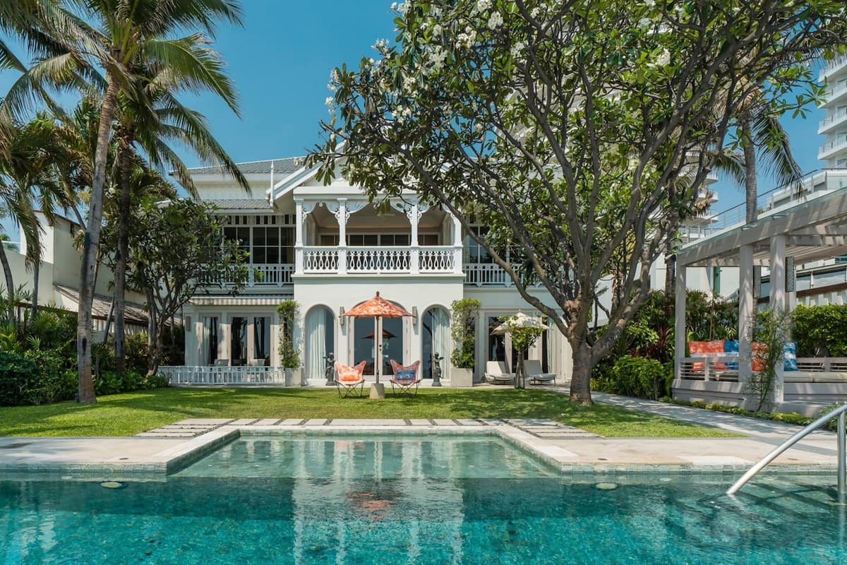 Premium bedding, down duvets, pillow-top beds, minibar