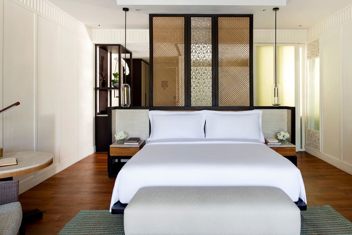 Premium bedding, down comforters, pillowtop beds, minibar