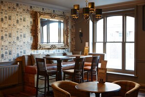 Restaurant - King's Head Hotel by Greene King Inns (Wimborne)