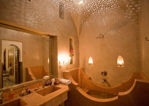Suite (Rose) | Deep soaking bathtub - Zamzam Riad and Spa Marrakech (Marrakech)