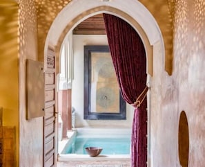 Indoor pool, pool loungers
