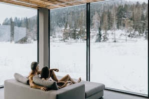 Un sauna, baño turco, tratamientos corporales, aromaterapia