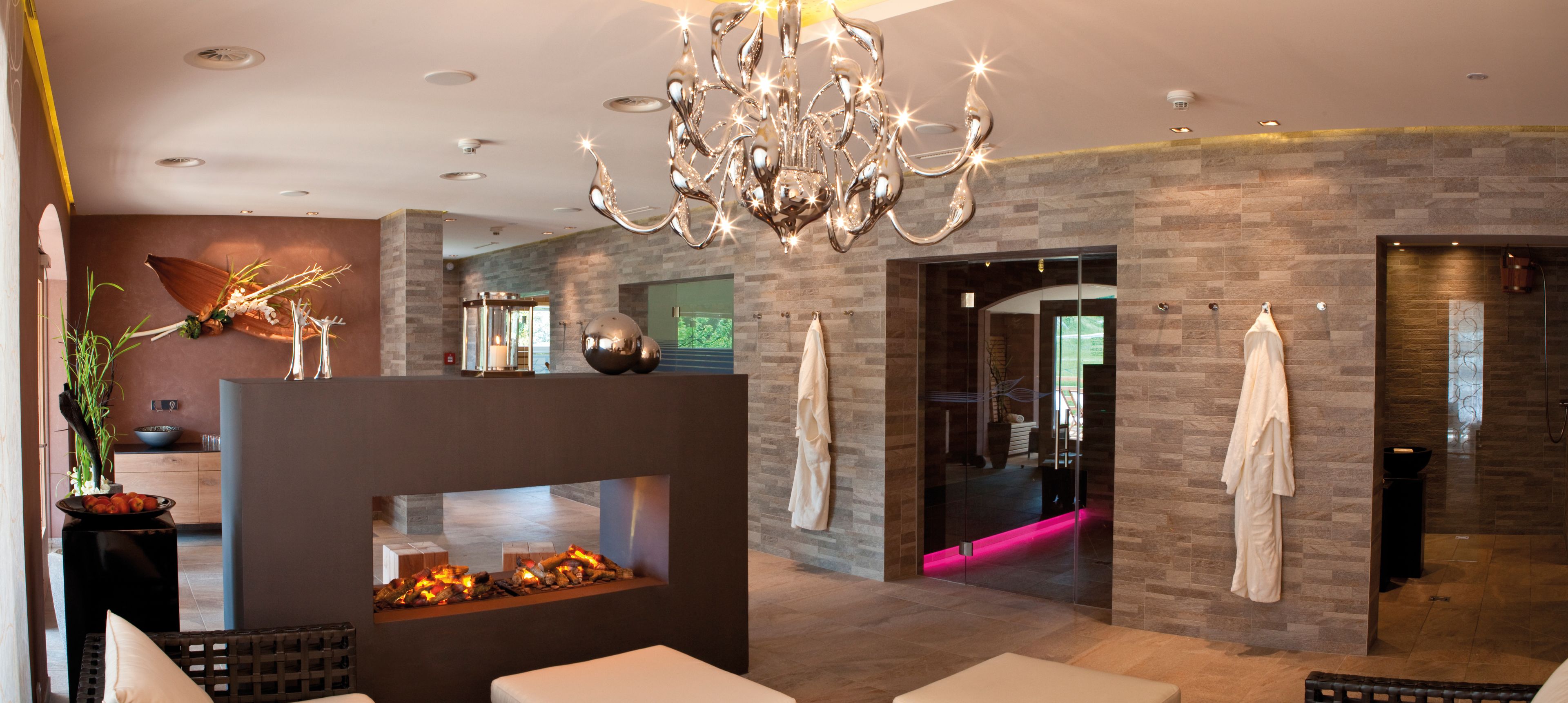 Sauna, steam room, body treatments, aromatherapy, hot stone massages