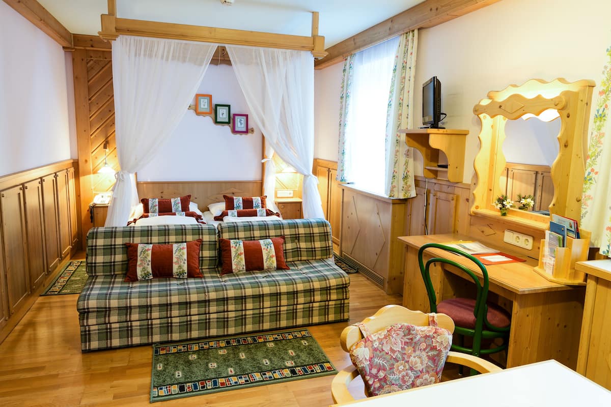 Double Room Cat. C incl. breakfast
