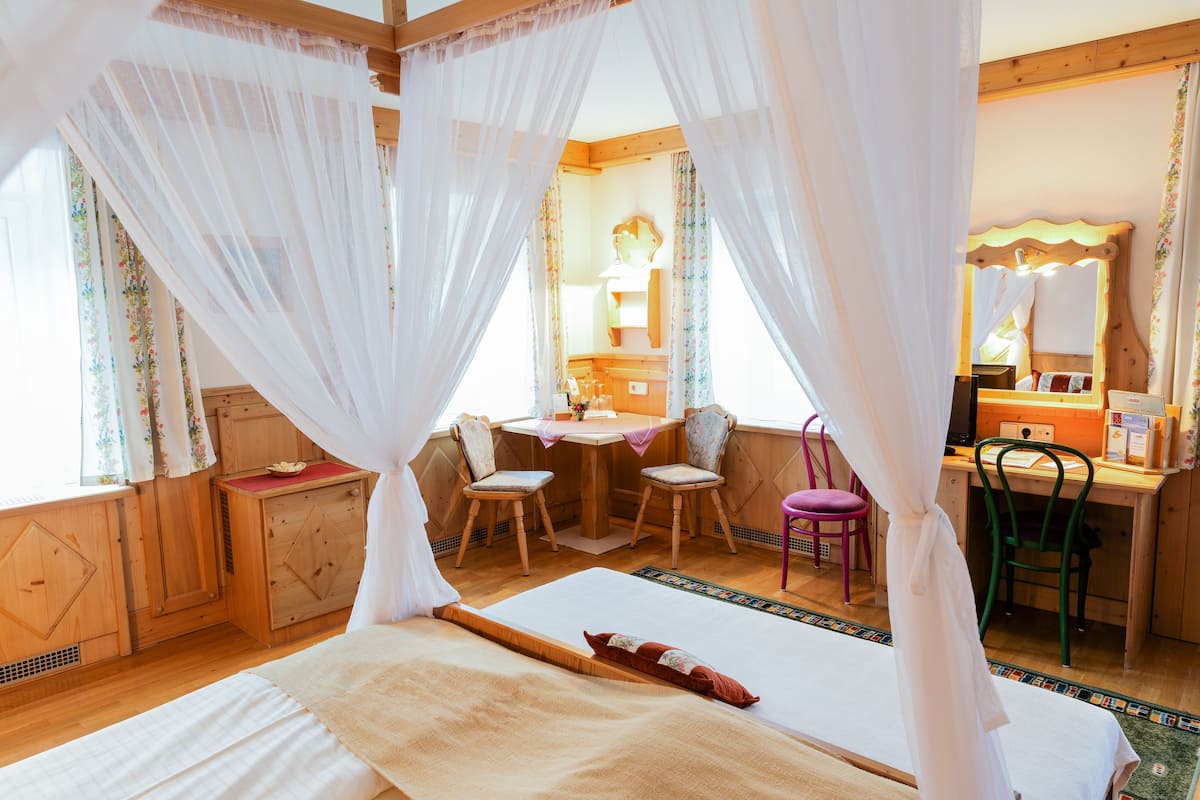 Double Room Cat. D incl. breakfast