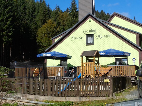 ลานระเบียง/นอกชาน