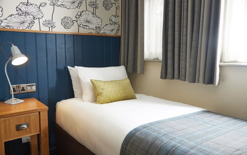 Red Lion Hotel Adderbury by Greene King Inns