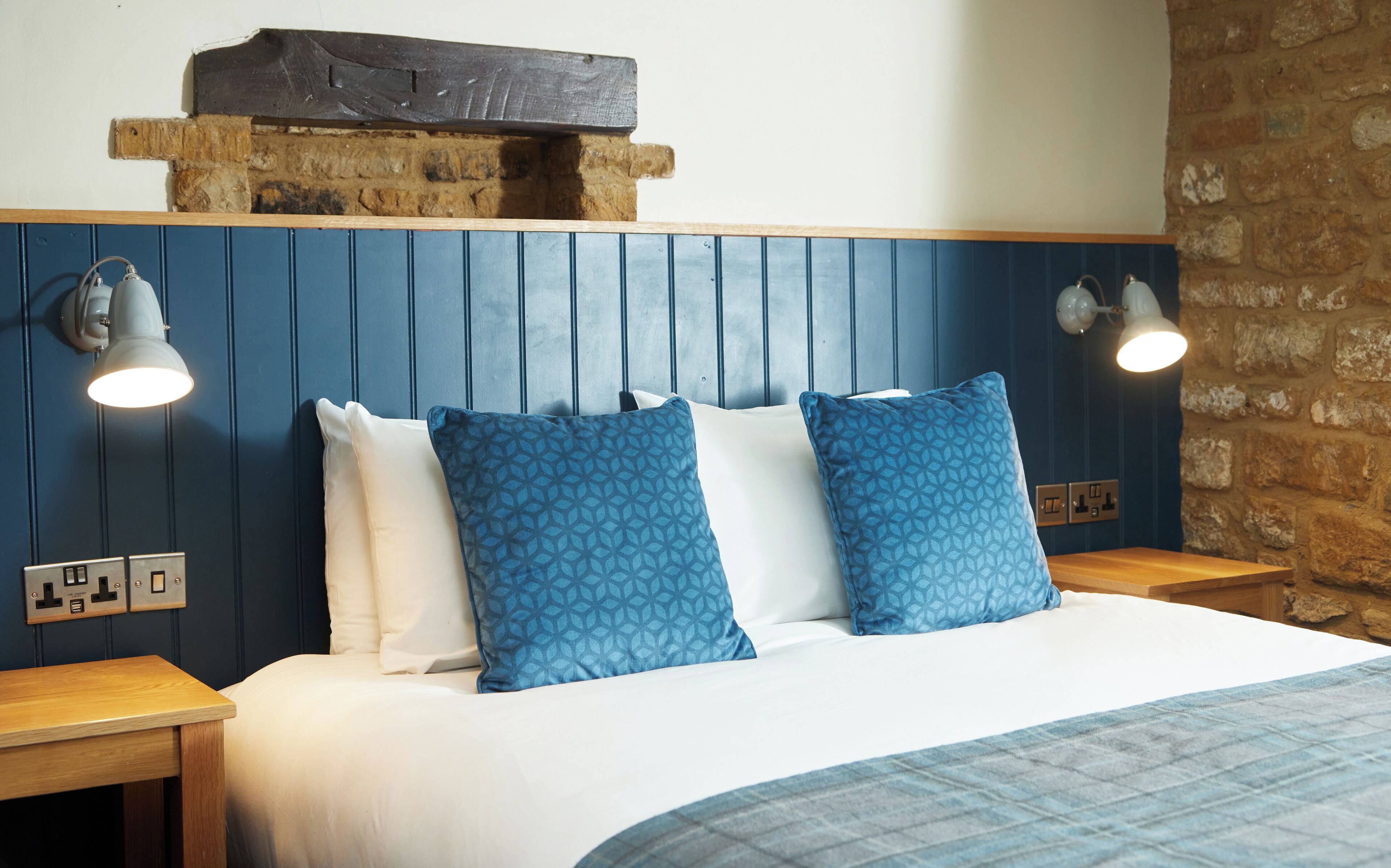 Family Room sleeps 4 | アイロン / アイロン台、WiFi (無料)