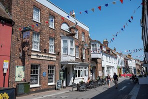 Exterior - Antelope Hotel by Greene King Inns (Poole)