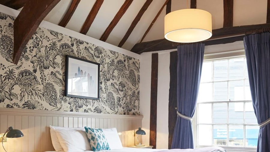 White Hart Hotel by Greene King Inns