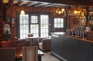 Interior - Bull Hotel Halstead by Greene King Inns (Halstead)