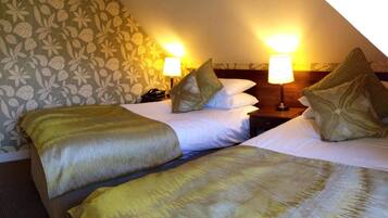 Single Room | Desk, iron/ironing board, free WiFi, bed sheets