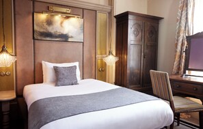 單人房 | 書桌、熨斗/熨衣板、免費無線上網、床單