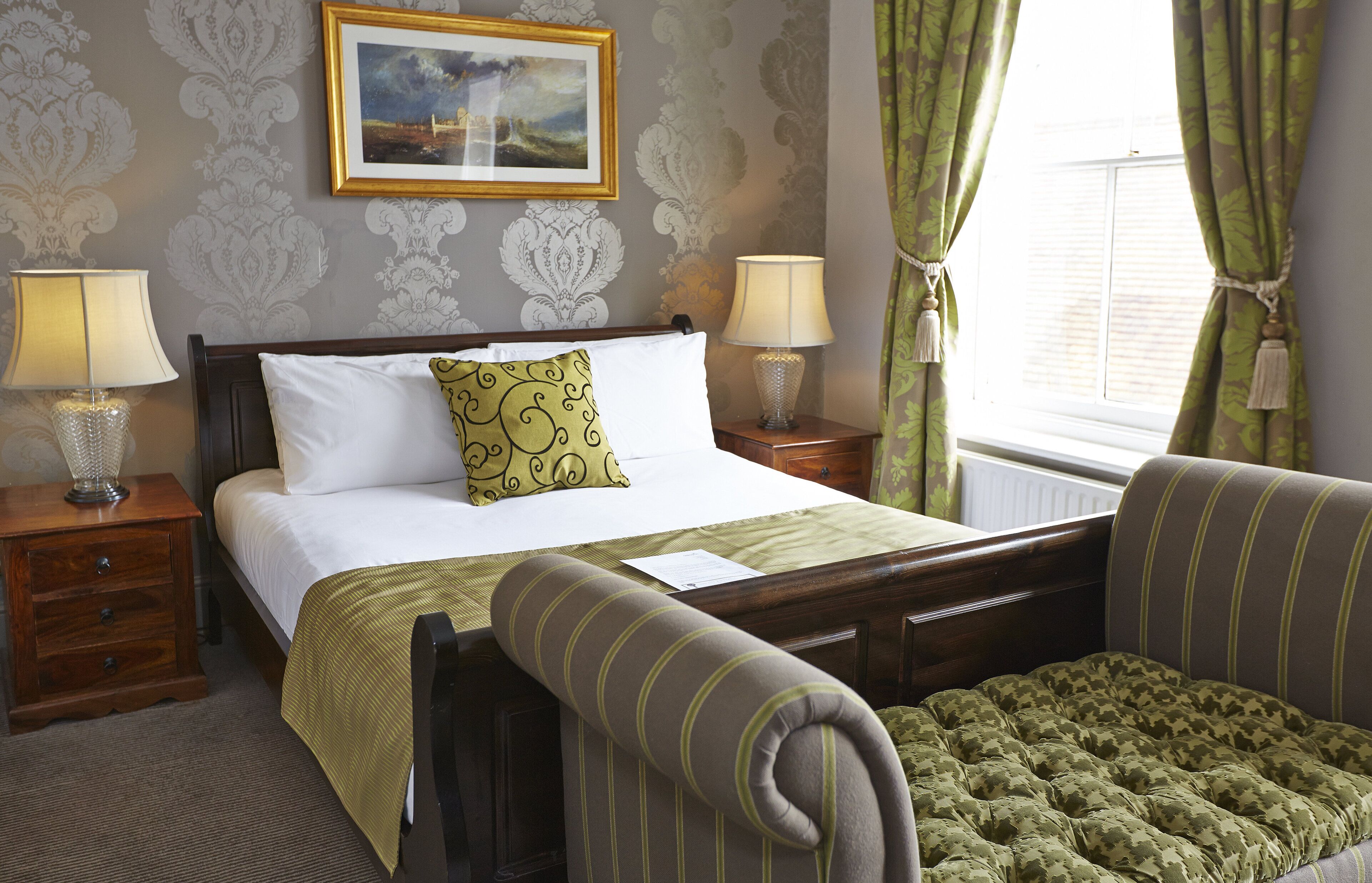 Superior Double Room | Desk, iron/ironing board, free WiFi, bed sheets