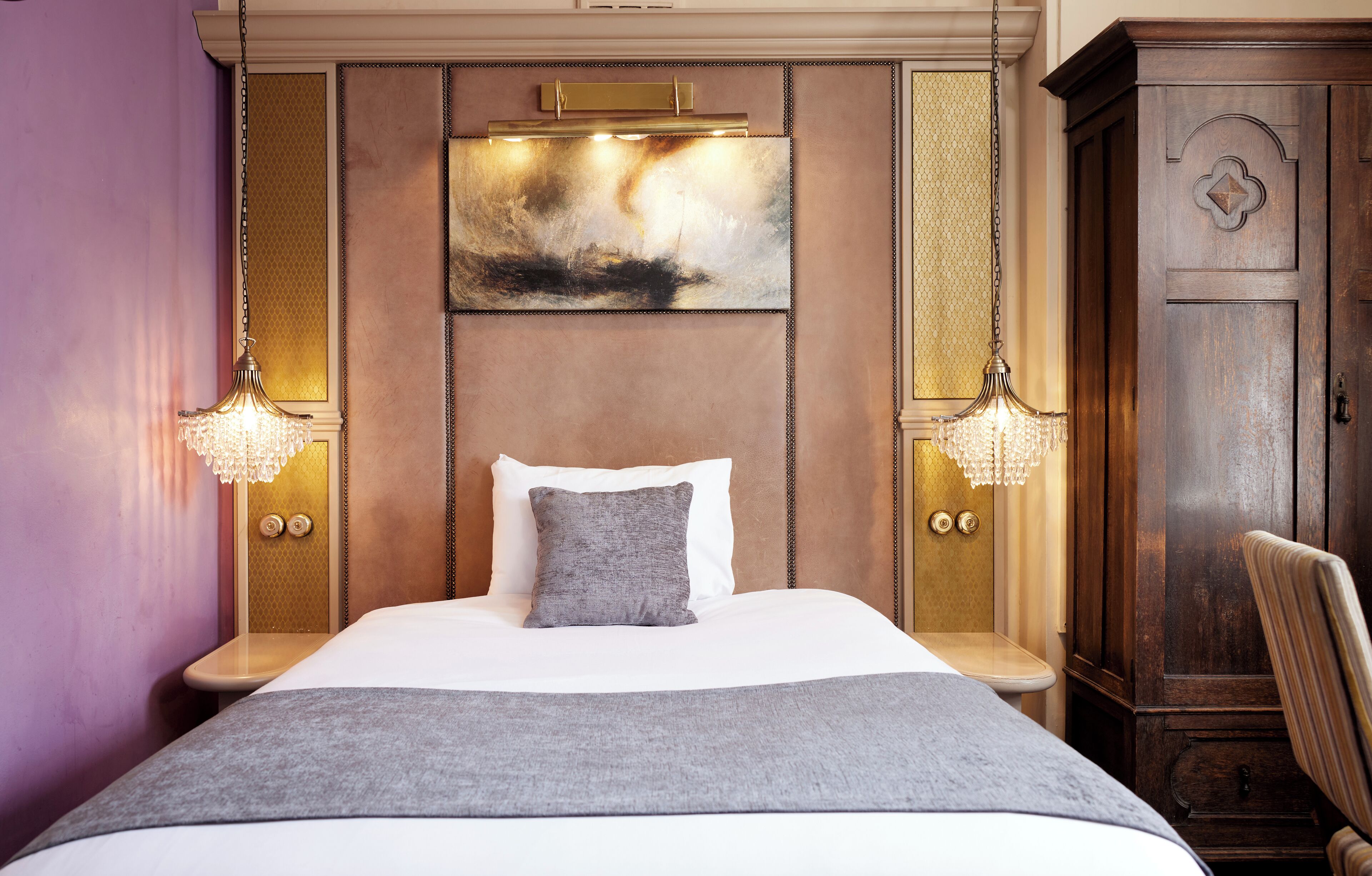 シングルルーム | デスク、アイロン / アイロン台、WiFi (無料)、ベッドシーツ