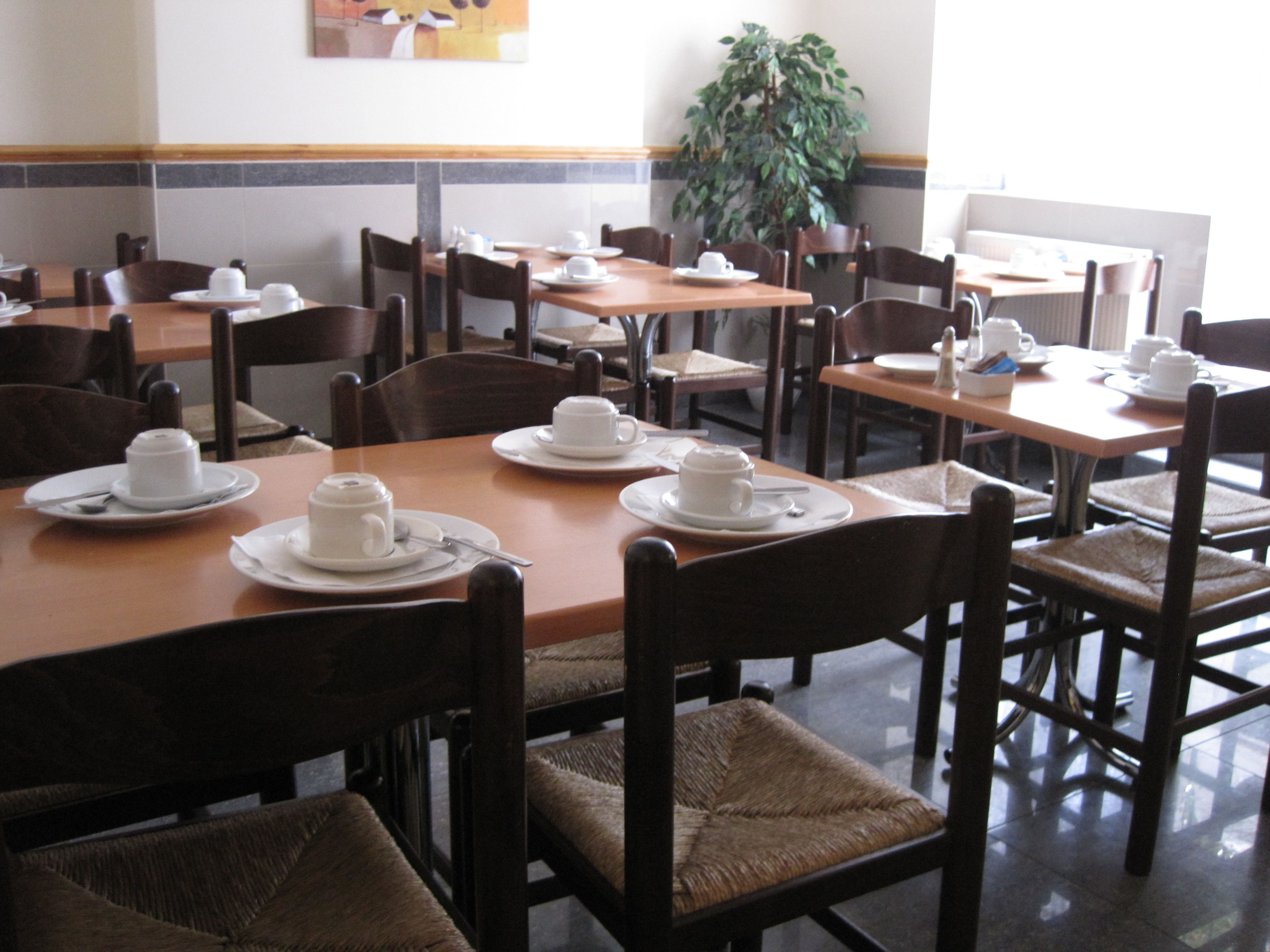 Tägliches kontinentales Frühstück (5 GBP pro Person)