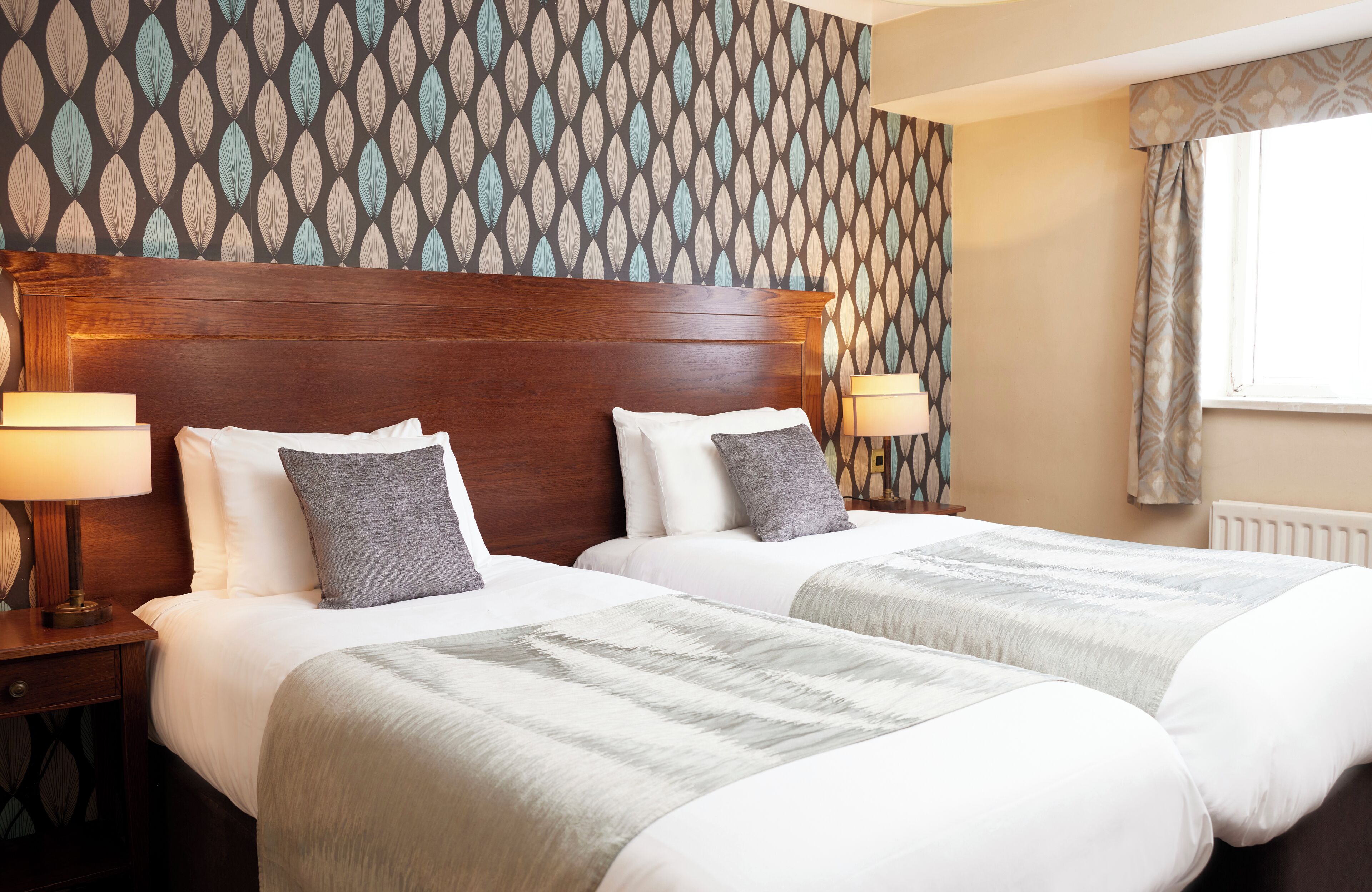 双床房 | 办公桌、熨斗/熨衣板、免费 WiFi、床单