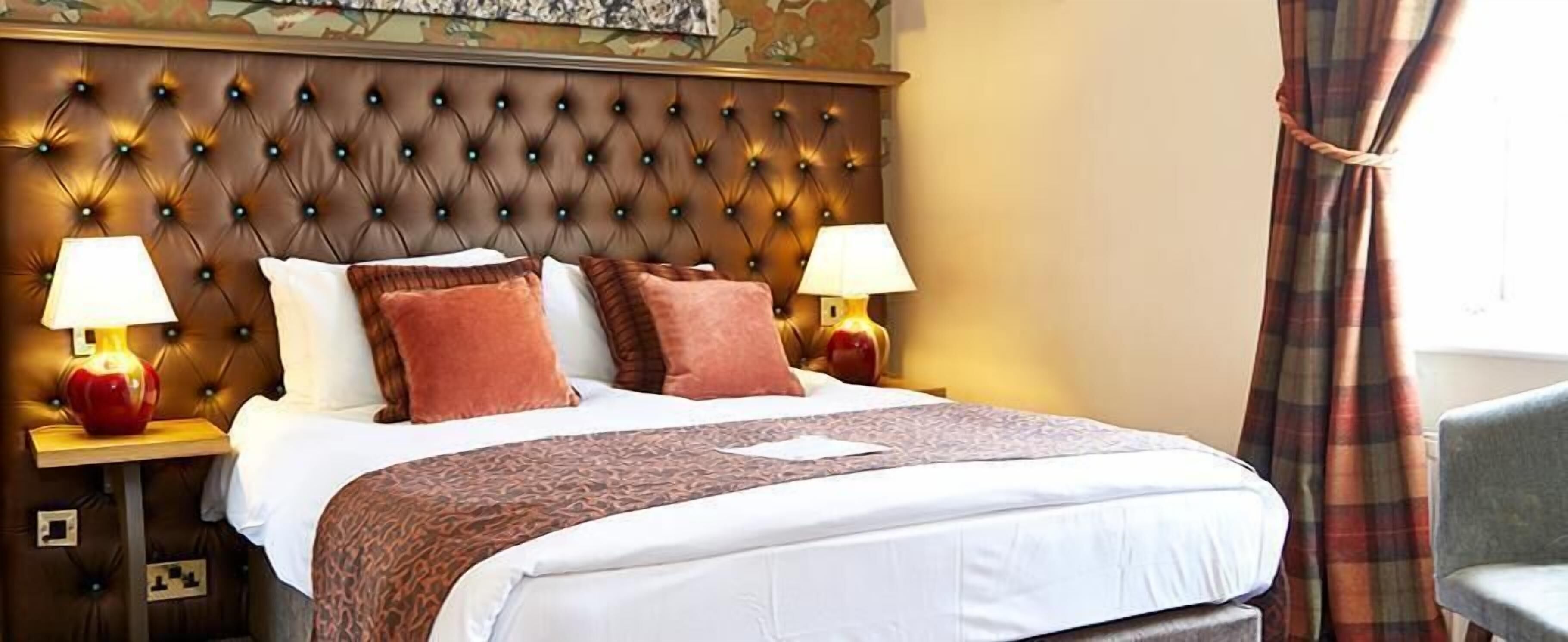 Skrivebord, strykejern/-brett, wi-fi (inkludert) og sengetøy