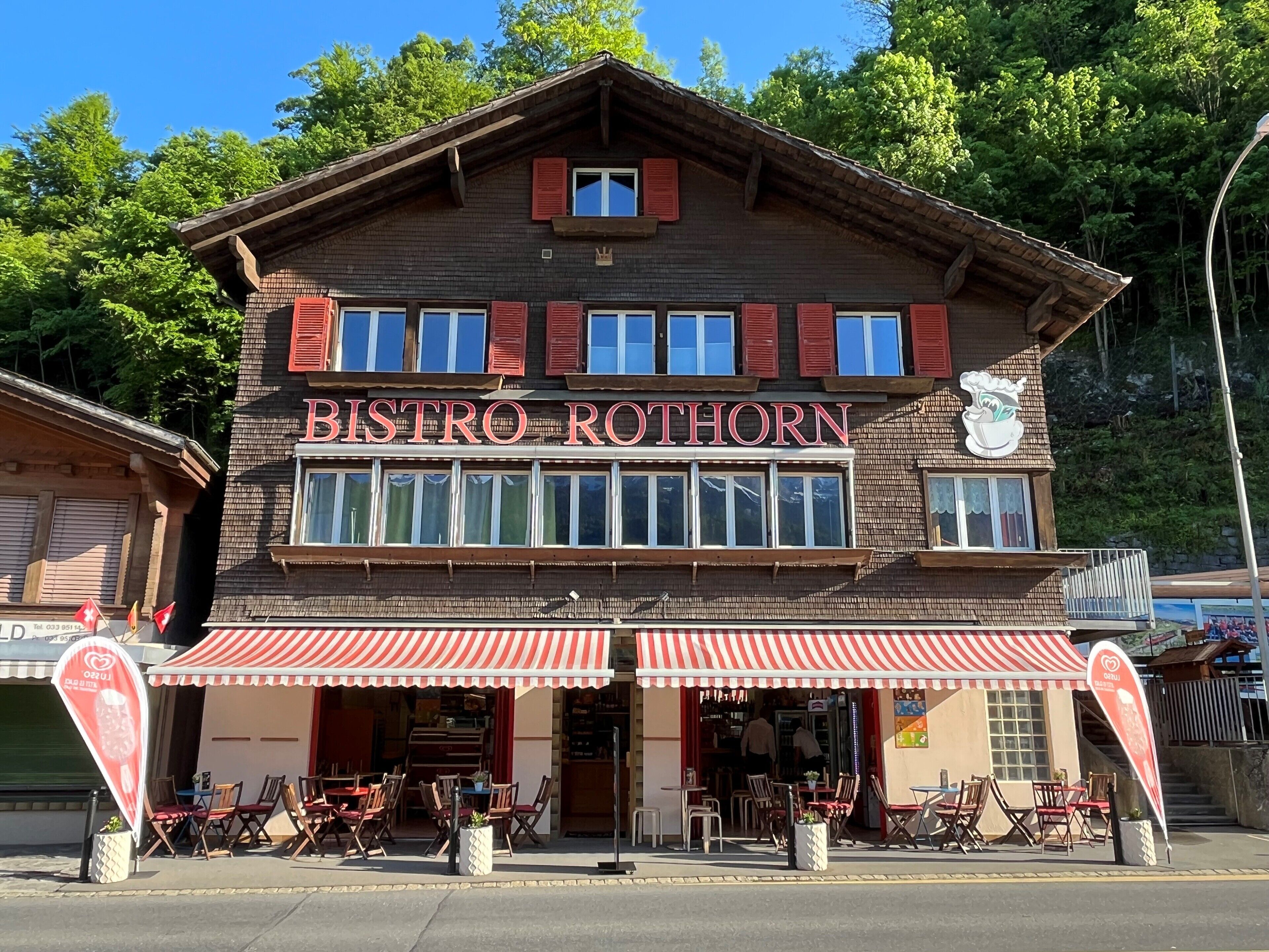 Estúdio standard, vista parcial para o lago | Cofres nos quartos, Wi-Fi de cortesia