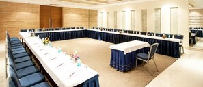 Meeting facility - The Residency Mumbai (GUNDAVALI, ANDHERI)