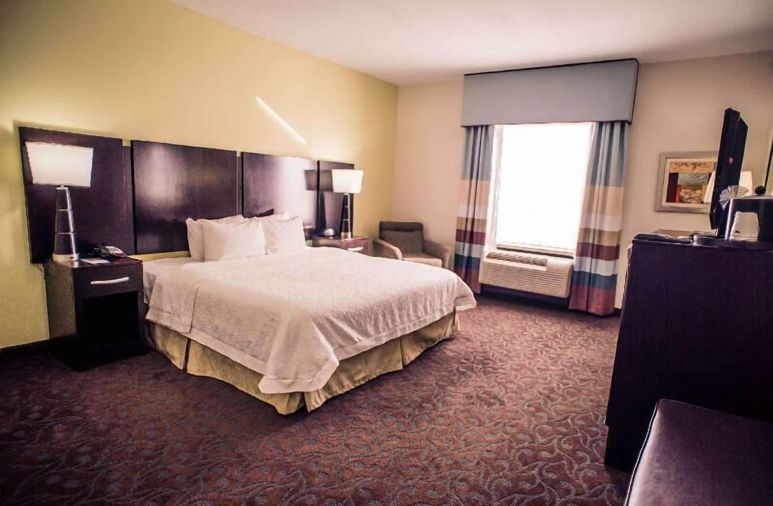 Iron/ironing board, free WiFi, bed sheets, wheelchair access