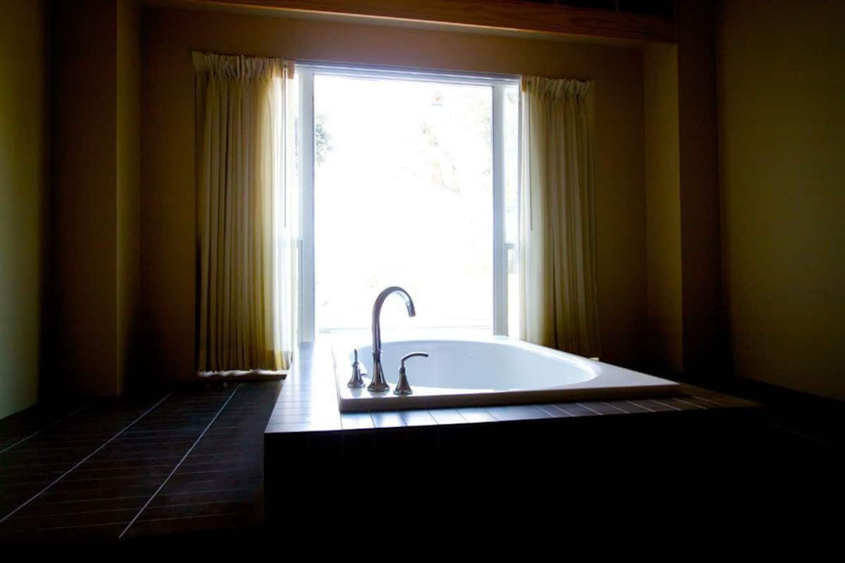 Baignoire relaxante profonde