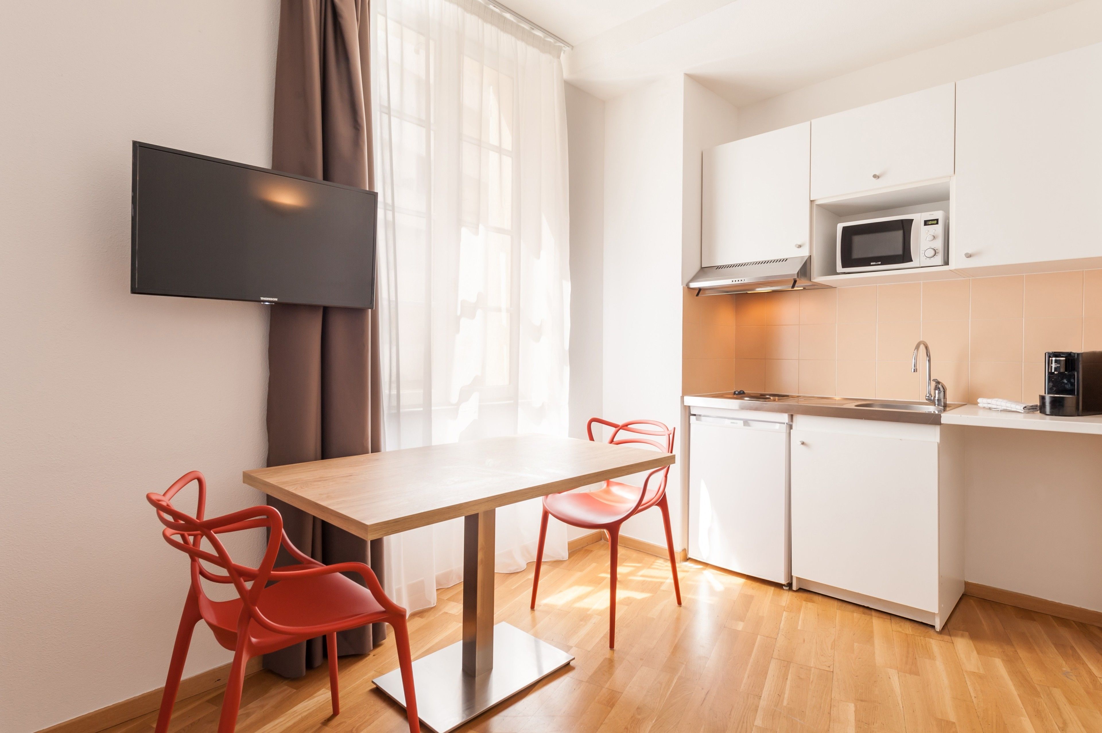 Private kitchenette