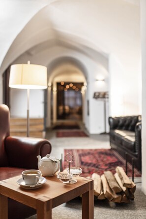 Reception - Boutique & Gourmet Hotel Orso Grigio - Grauer Bär (San Candido)