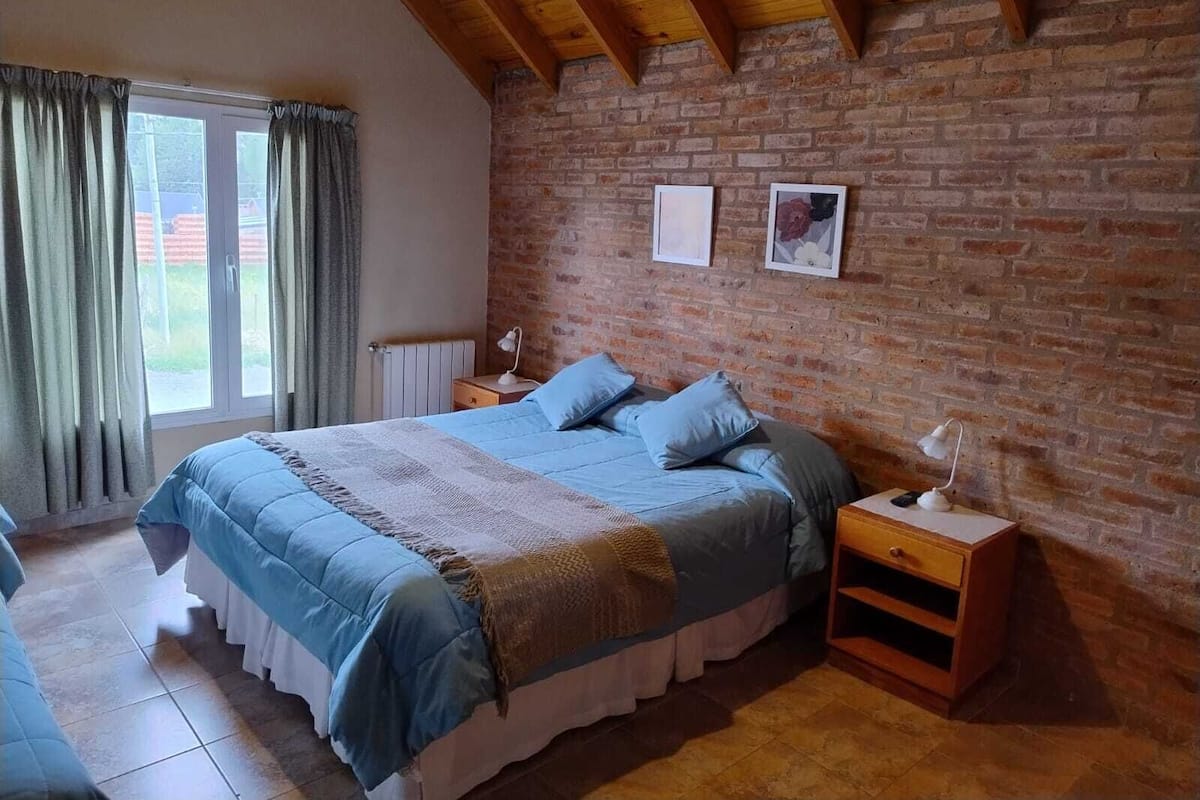 Double Room | Minibar, free WiFi, bed sheets