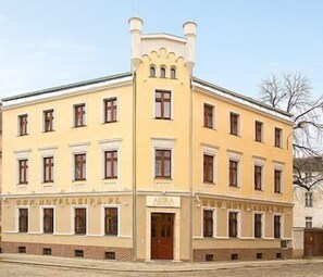 Front of property - Akira Bed & Breakfast (Wroclaw)