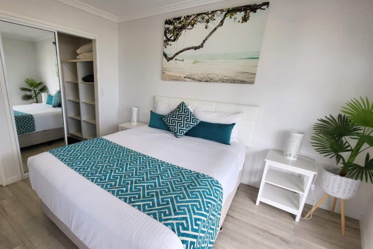 1 bedroom, in-room safe, individually decorated, individually furnished