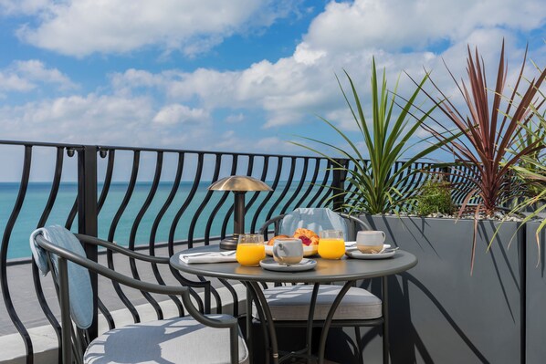 Superior-Zimmer, Balkon, Meerblick (King)