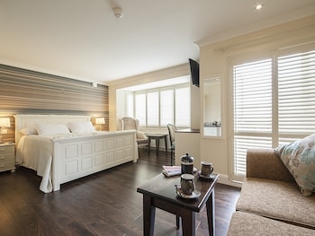 Sea Breeze Lodge B&B