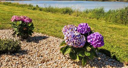 Sea Breeze Lodge B&B