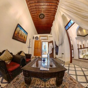 Junior suite (La Douiria) | Woonruimte