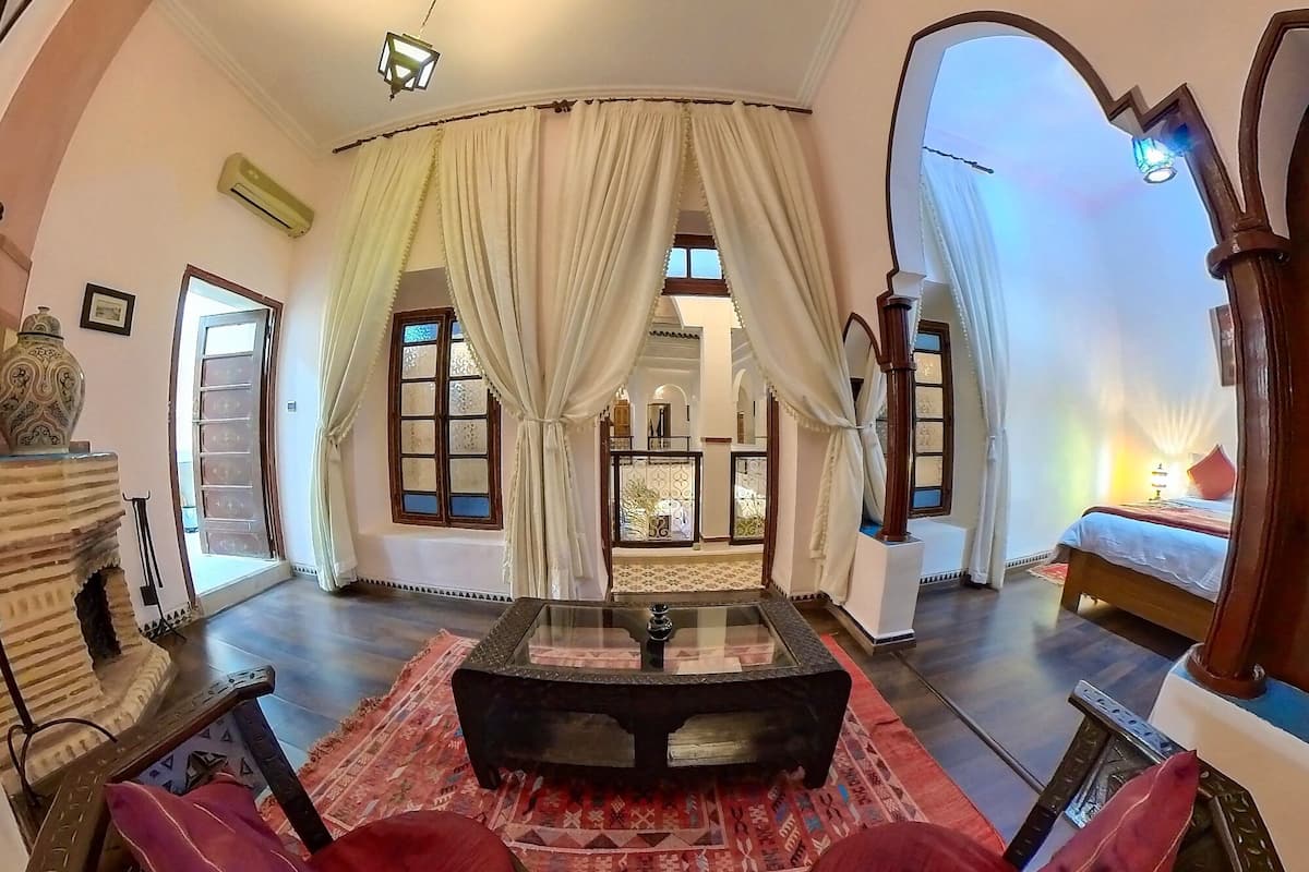 Double Room (Daliya)