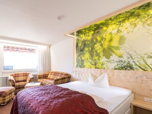 Premium bedding, down duvets, free minibar, in-room safe - Aparthotel Hochwald (Bad Liebenzell)
