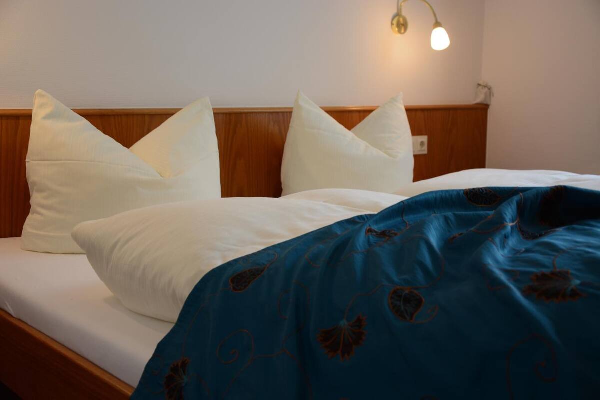 premium bedding, down duvets, free minibar, in-room safe