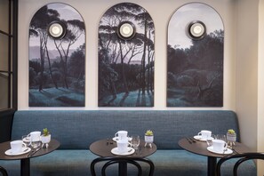 Daily buffet breakfast (EUR 14.00 per person)