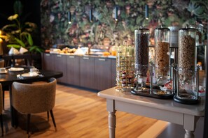 Daily buffet breakfast for a fee