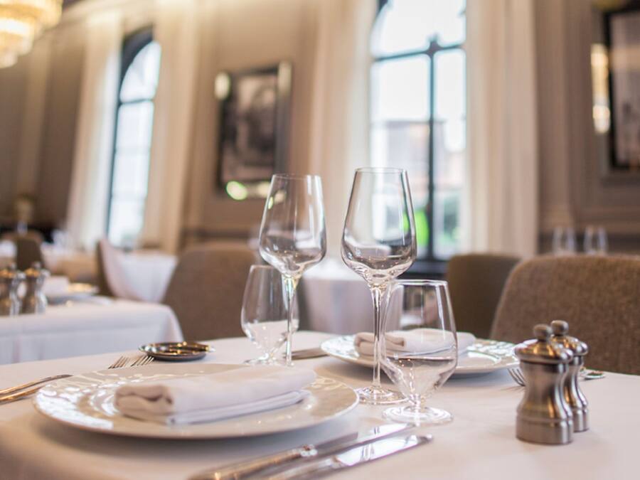 Lunch and dinner served, French cuisine