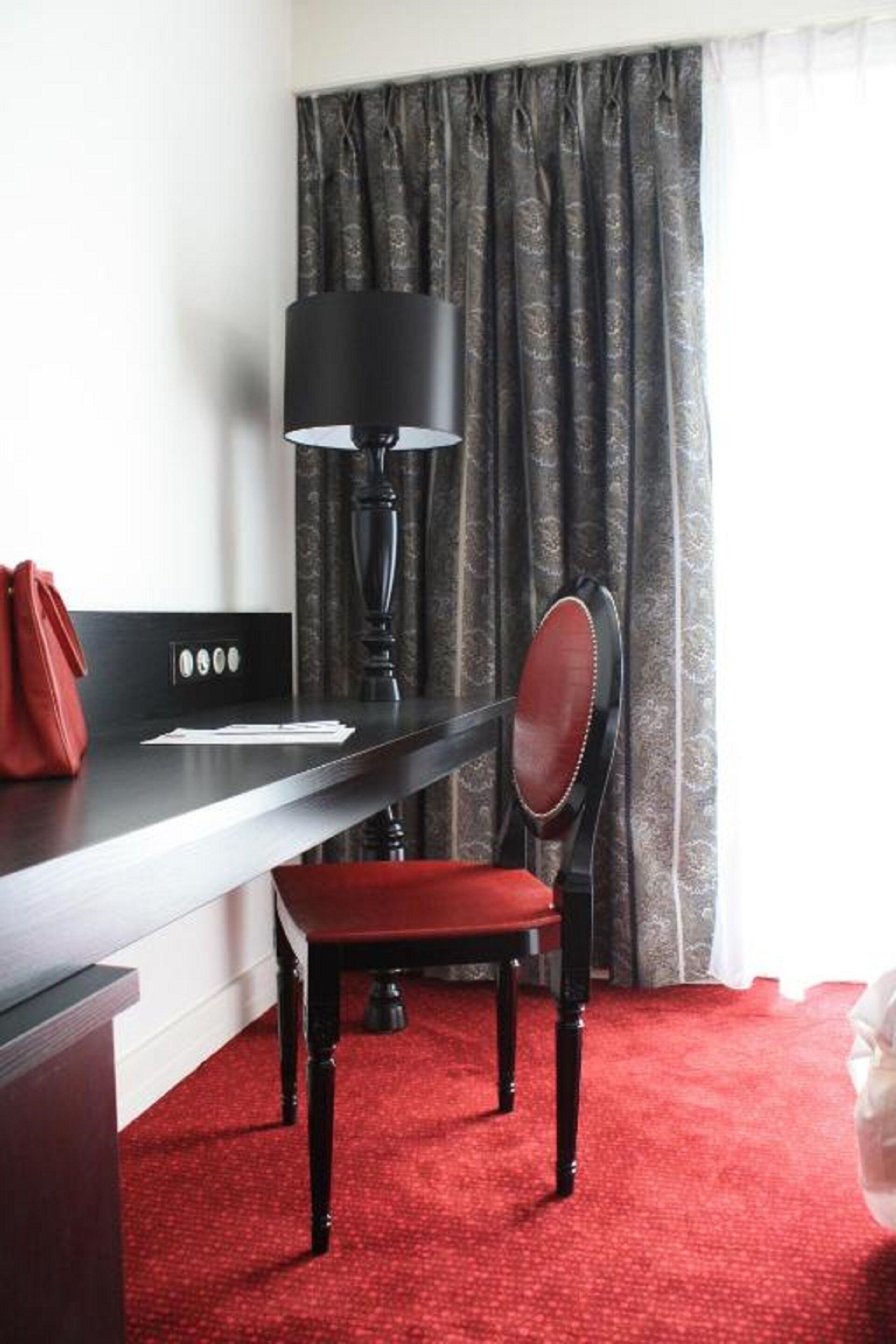 comfort double room | minibar, in-room safe, desk, soundproofing