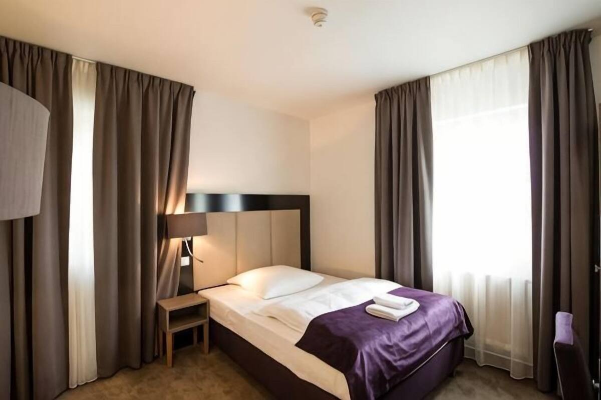 Hypo-allergenic bedding available, minibar, in-room safe, desk