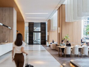 Lobby - EAST Hong Kong (Hong Kong)